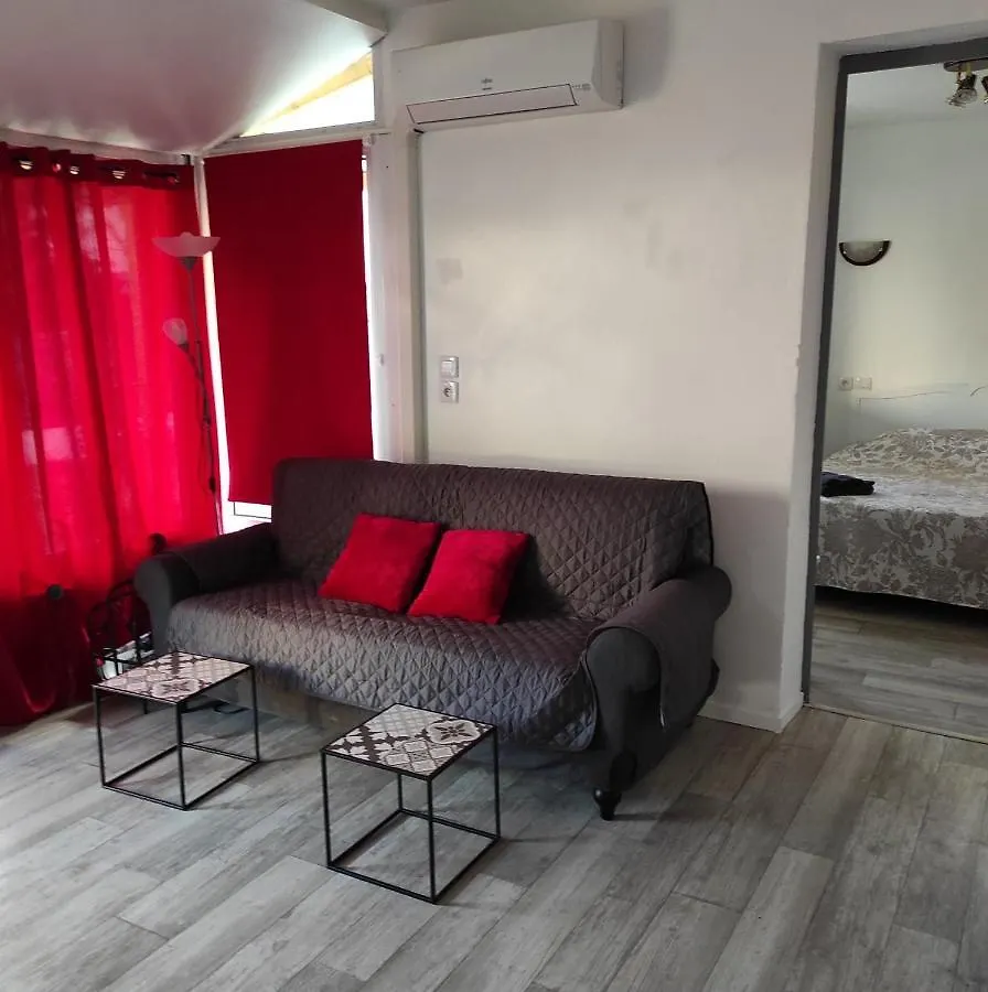 Studio 30M2 Hotel Arles Guest house